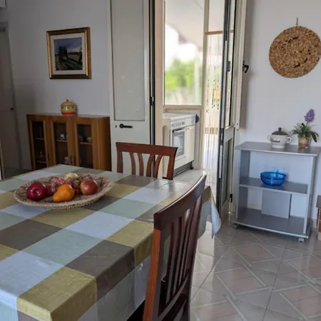 Casa Lägenhet San Foca